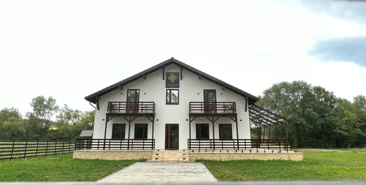 Casa Cu Flori Maramures Baia Mare Exterior foto